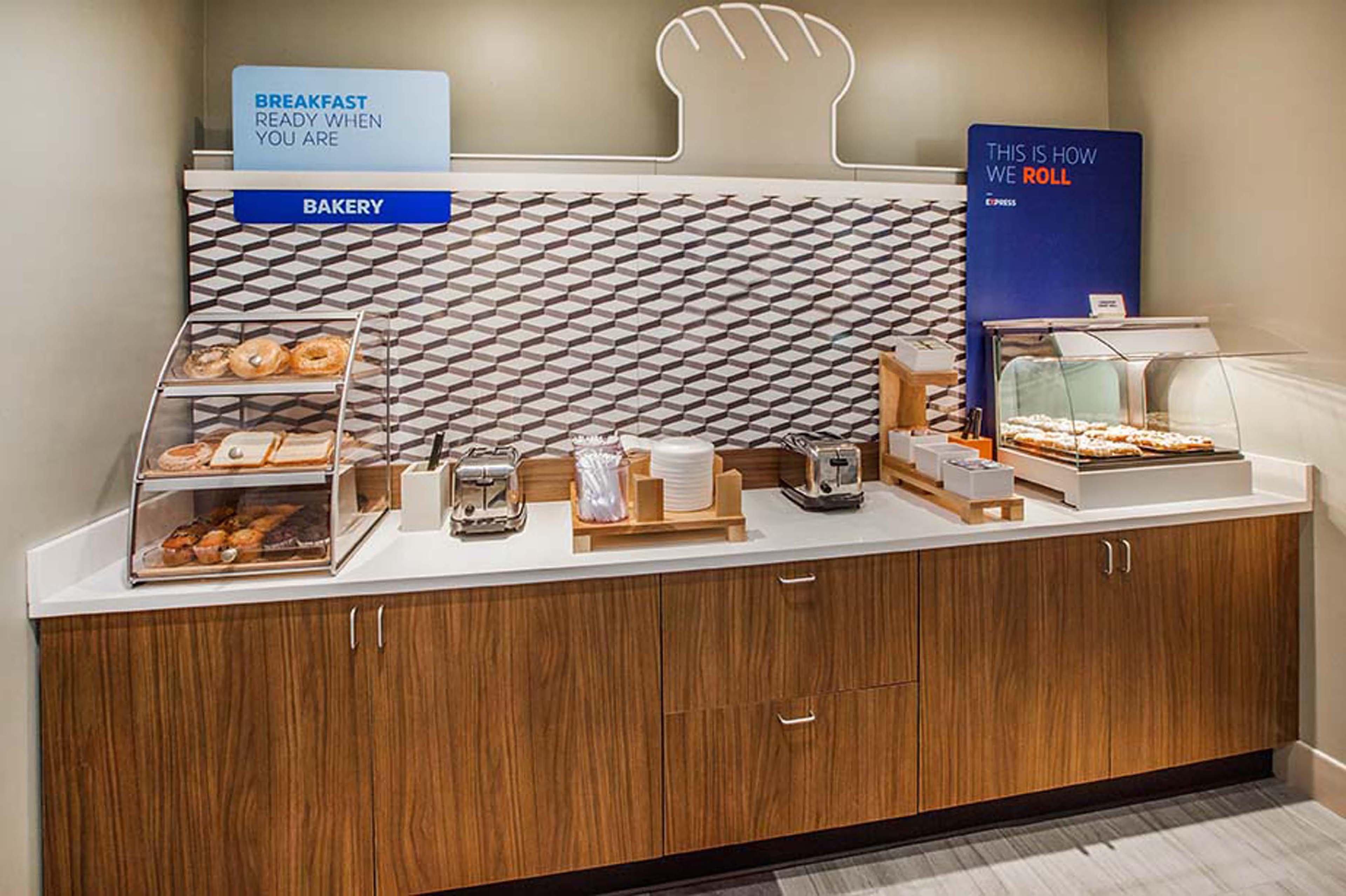 Holiday Inn Express Hotel & Suites Lincoln South By Ihg Ngoại thất bức ảnh