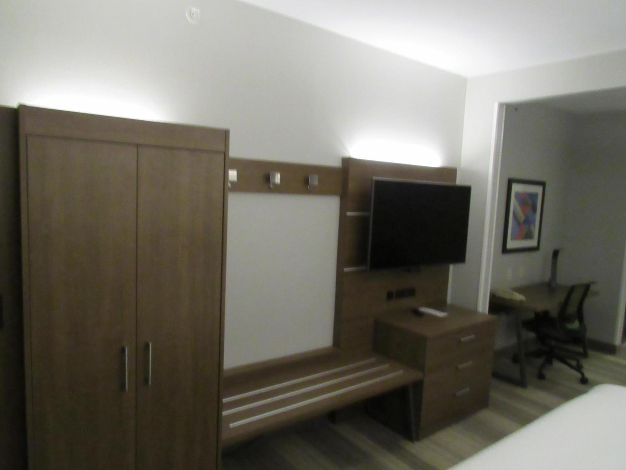 Holiday Inn Express Hotel & Suites Lincoln South By Ihg Ngoại thất bức ảnh