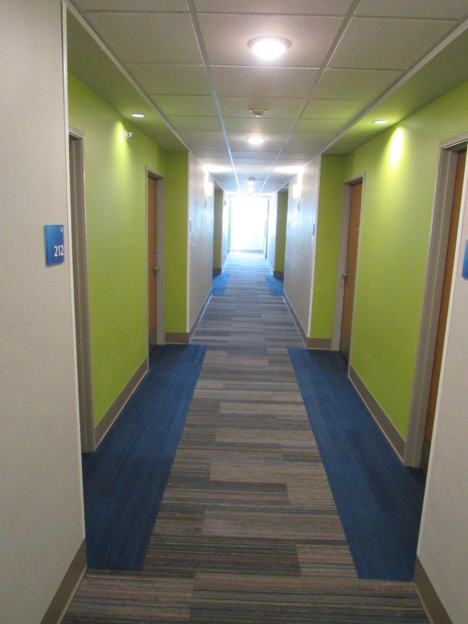Holiday Inn Express Hotel & Suites Lincoln South By Ihg Ngoại thất bức ảnh