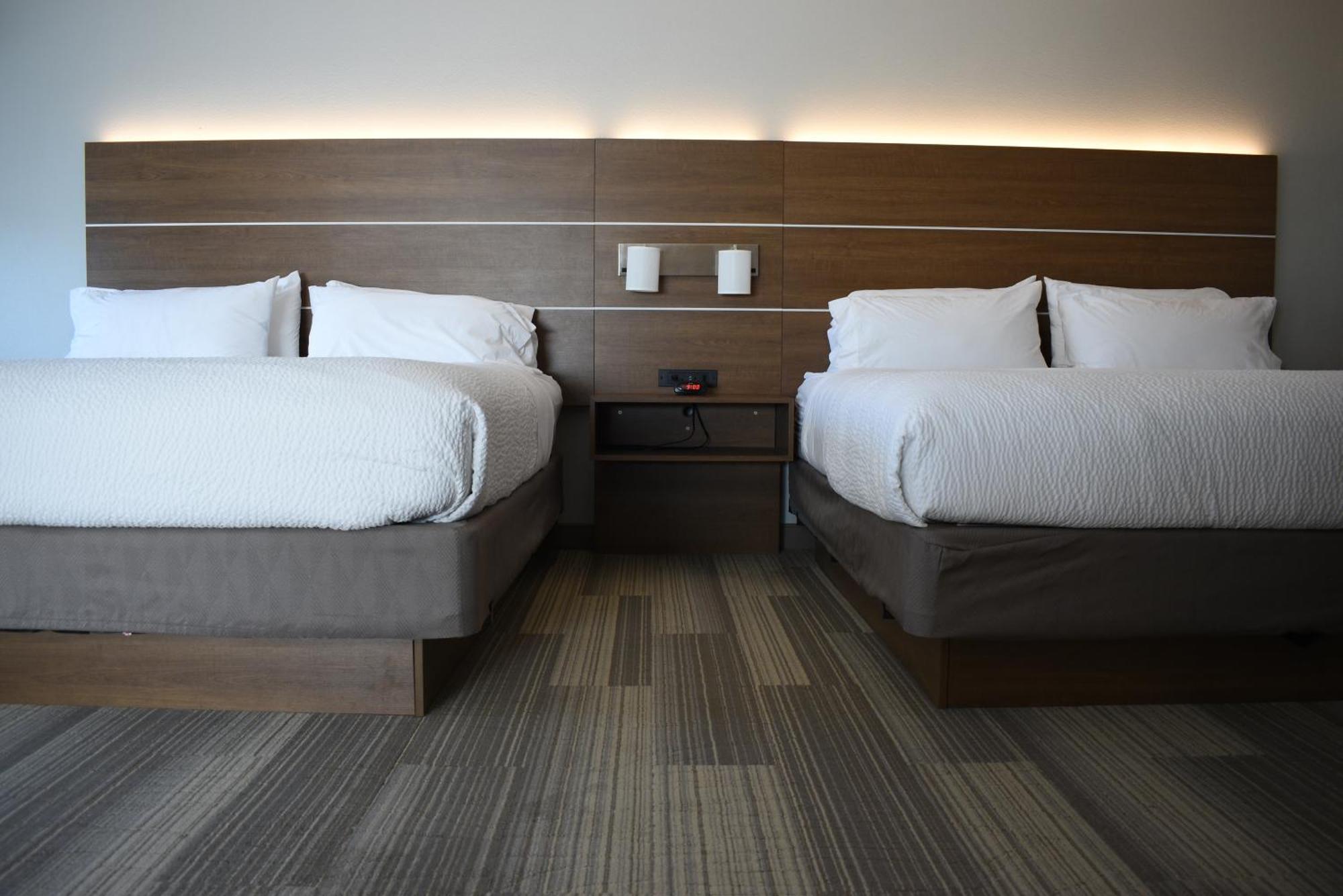 Holiday Inn Express Hotel & Suites Lincoln South By Ihg Ngoại thất bức ảnh