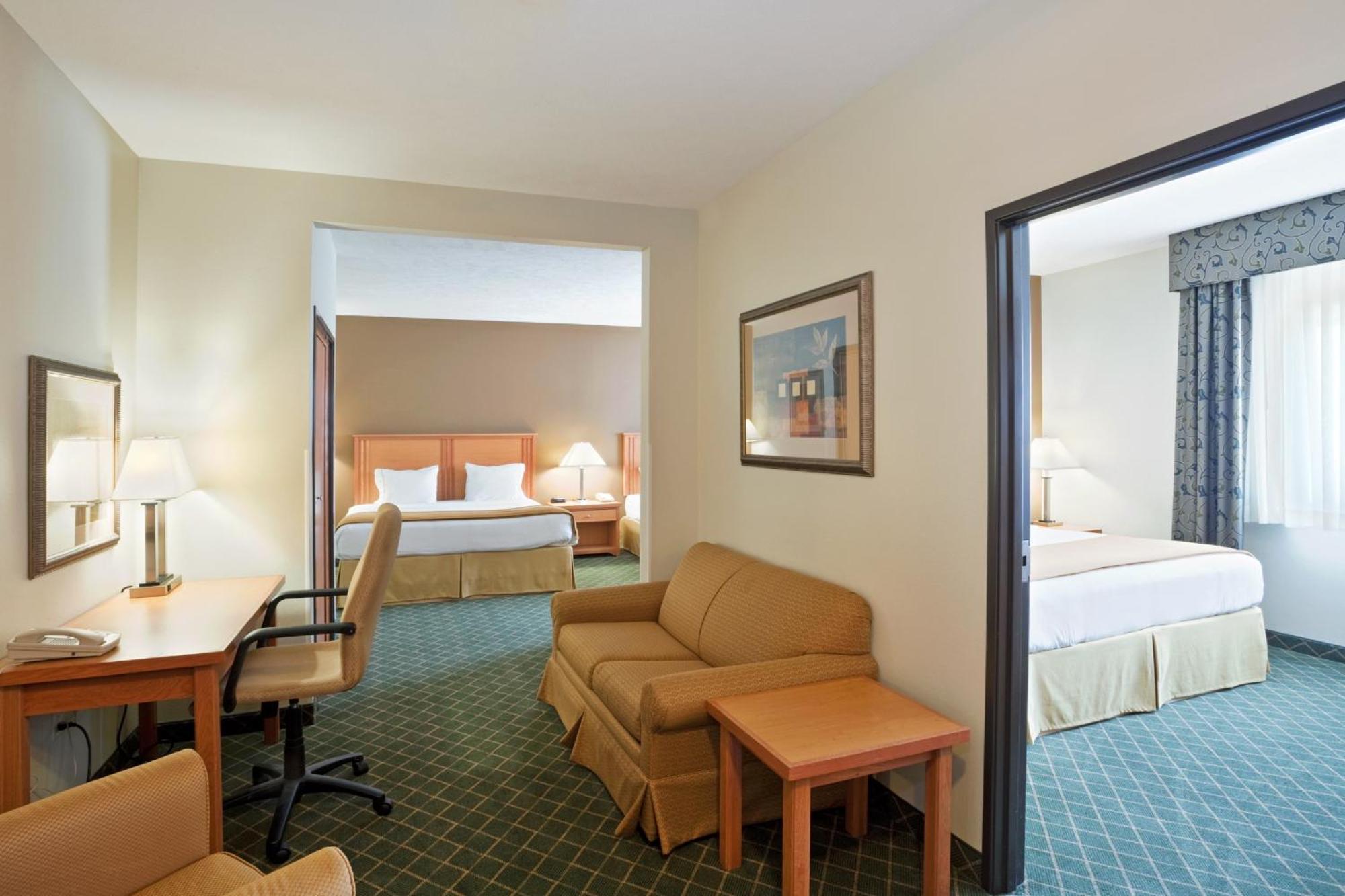 Holiday Inn Express Hotel & Suites Lincoln South By Ihg Ngoại thất bức ảnh